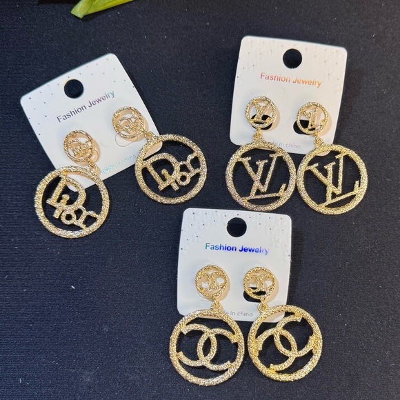 Fashion Jewelry Silver Tone Textured Drop Dangle Earrings - Picture 4 of 9